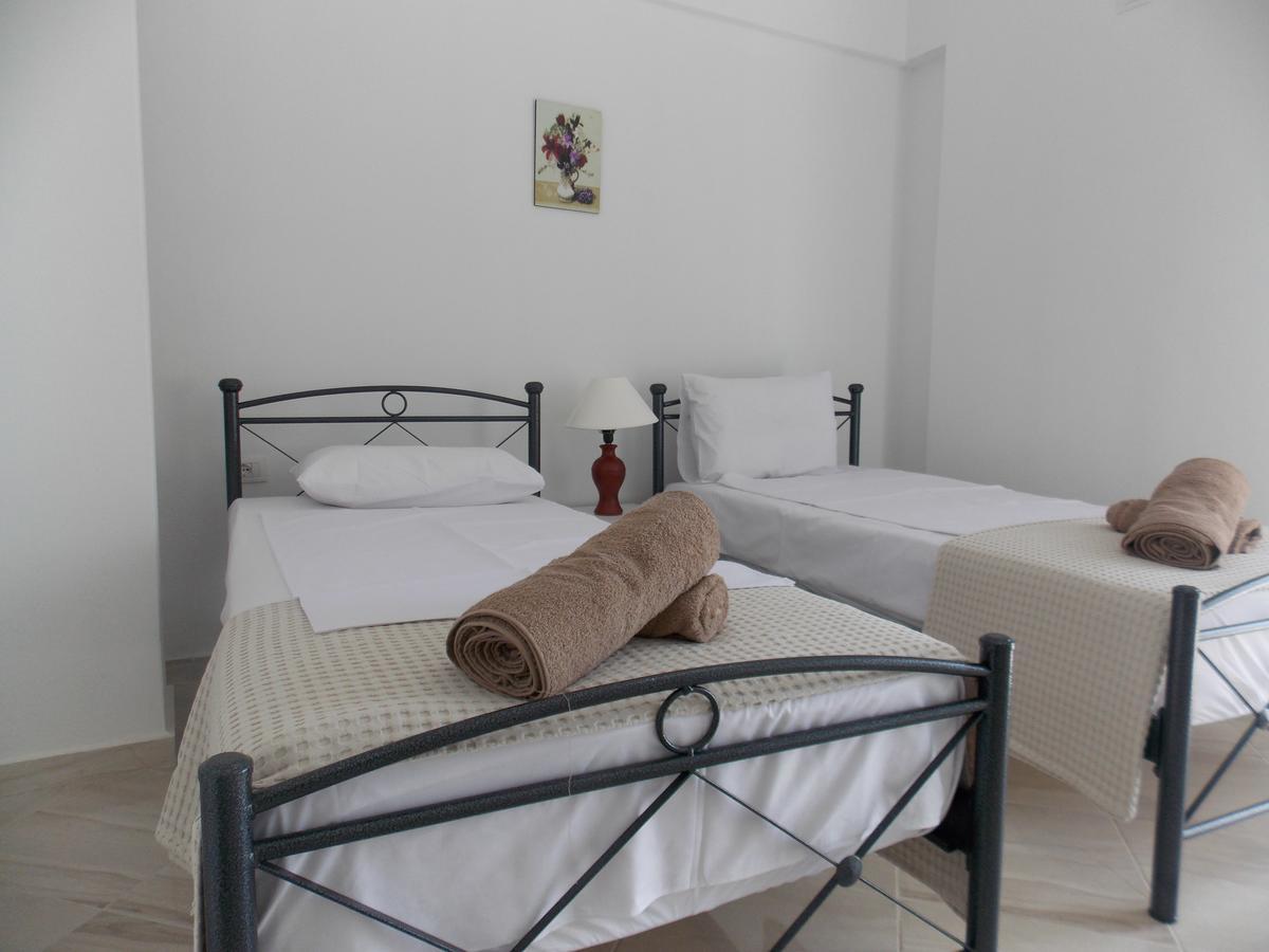 Zeta'S Apartments Sarande Exterior photo