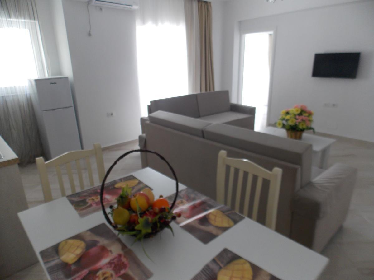 Zeta'S Apartments Sarande Exterior photo