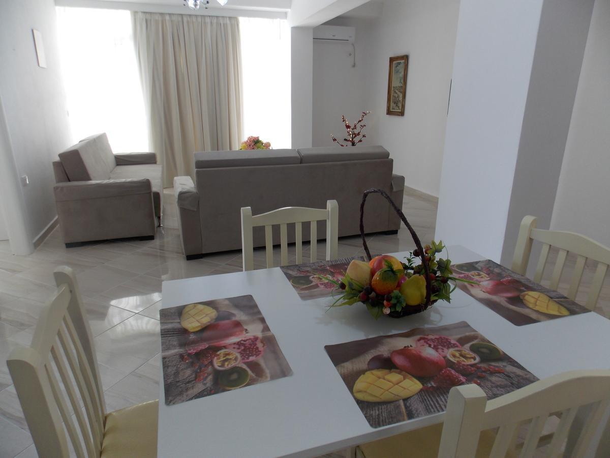 Zeta'S Apartments Sarande Exterior photo